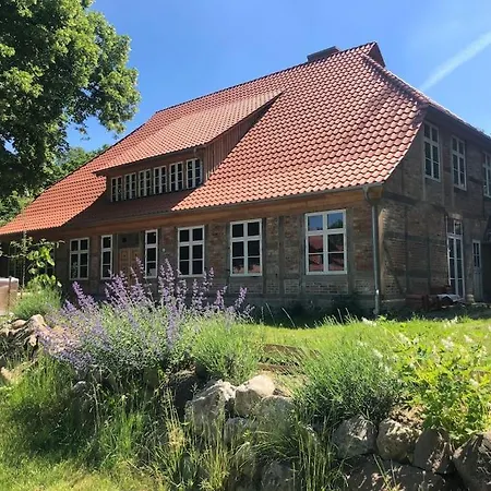 In Historischem Pfarrhof Auf Ruegen דירה